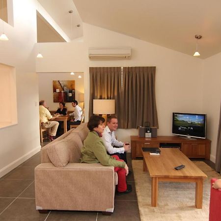 Moore Park Apartments Armidale Oda fotoğraf